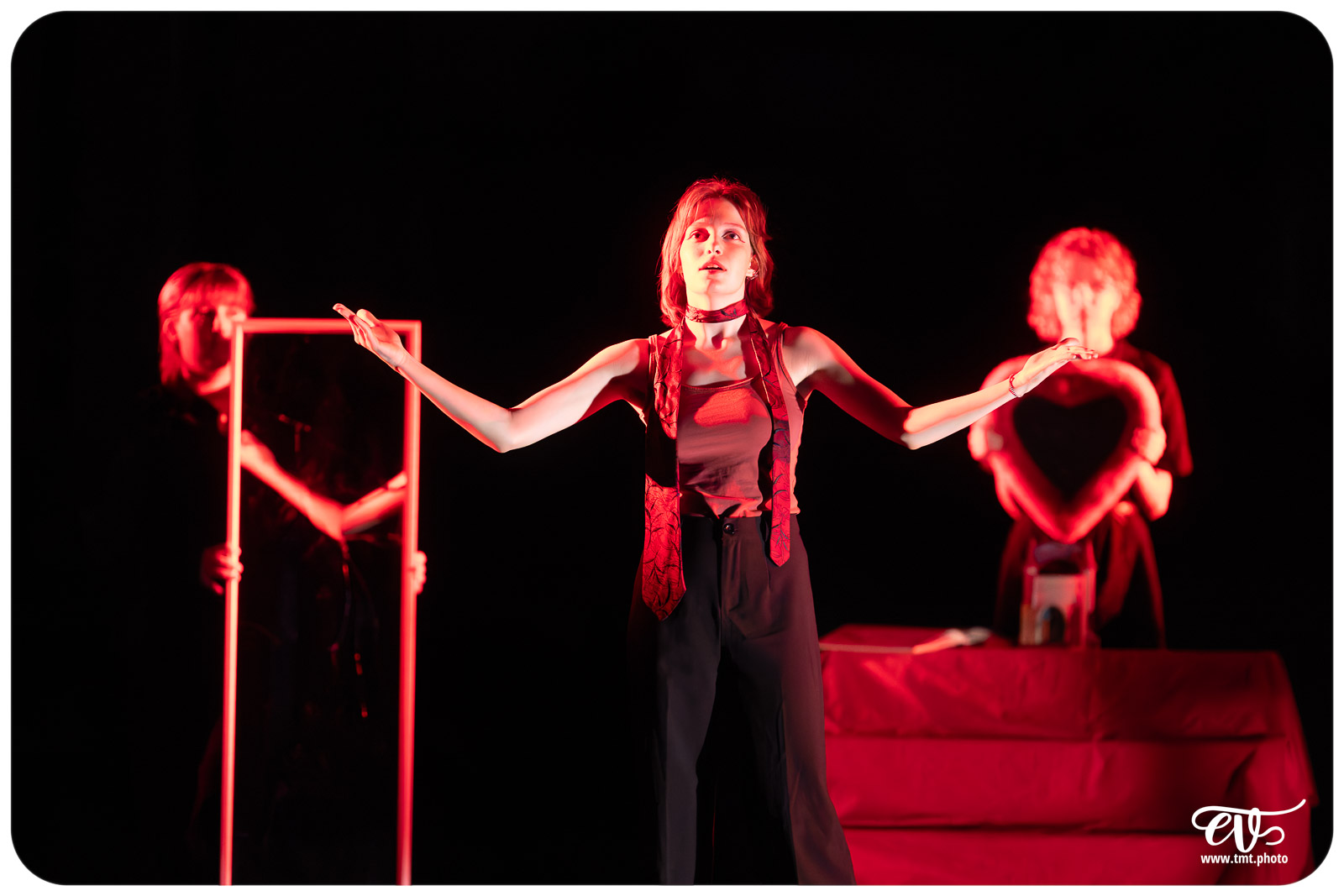 BLANCHE-NEIGE FOUTUE FORET